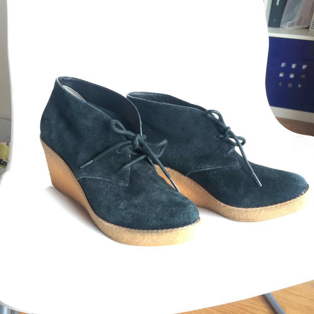 Cole Haan Suede Wedge Ankle boot Size 6 - Picture 6 of 7